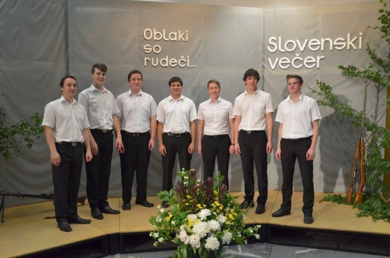 OBLAKI SO RUDEČI