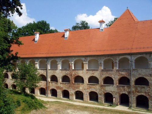 Da bo grad v celoti obnovjen je še veliko dela